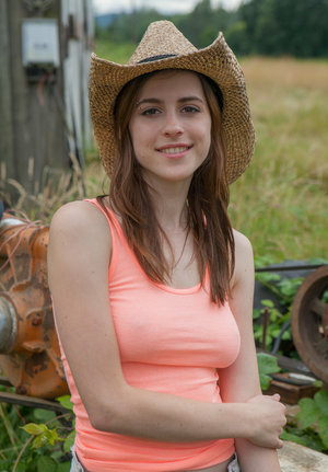 18 year old girl Ava Hardy humps her stepbrother in cotton underwear